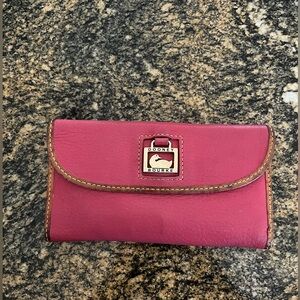 2000s Dooney & Bourke pink and tan leather wallet